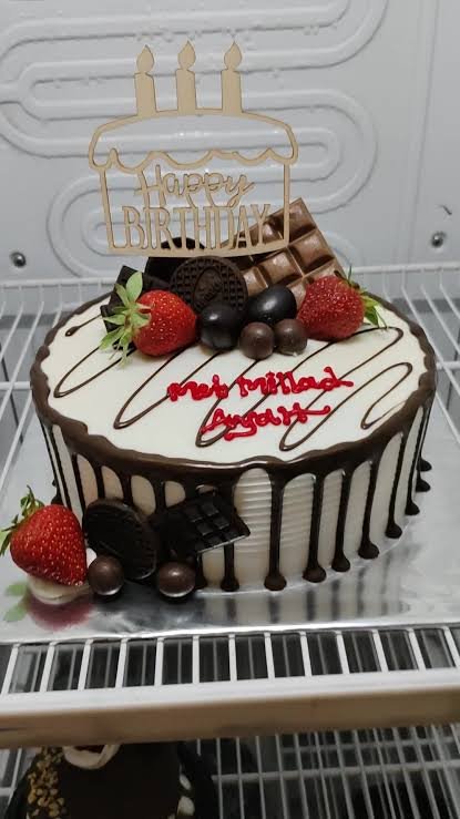 kue ulang tahun aesthetic