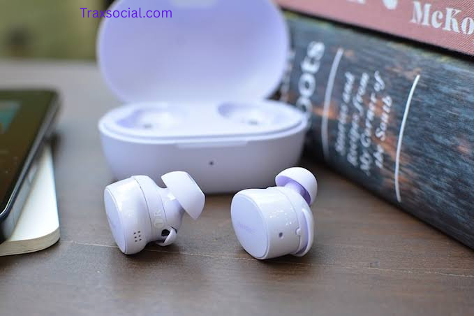 best wireless earbuds under 200 dollars 2024